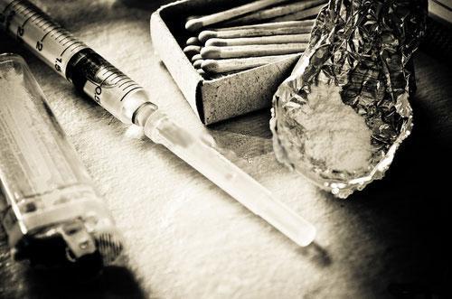 Наркотична залежність (наркоманія)